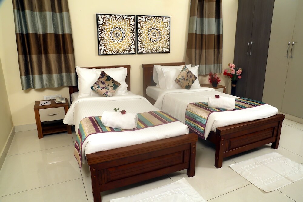 Гунтур: The Capital Executive Service Apartment