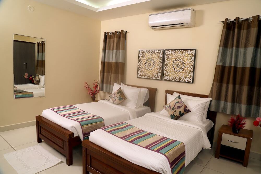 Гунтур: The Capital Executive Service Apartment