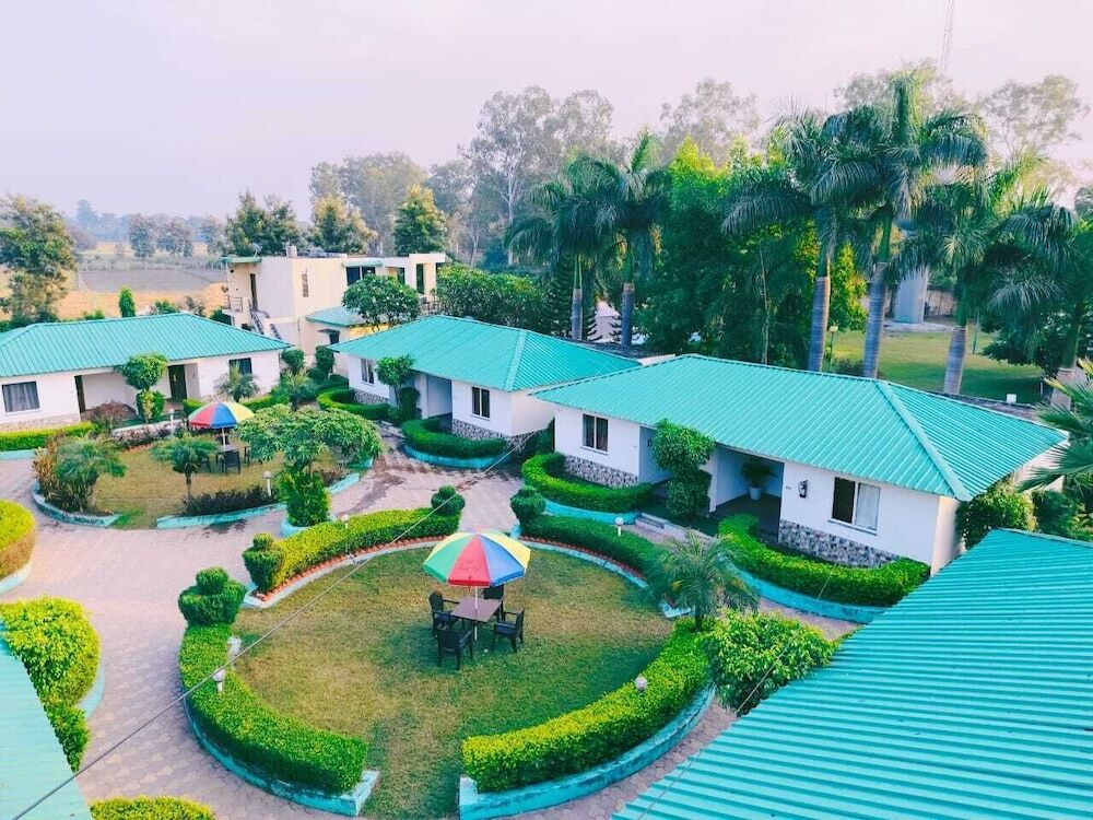 Наинитал: Royals Moonlight Resort