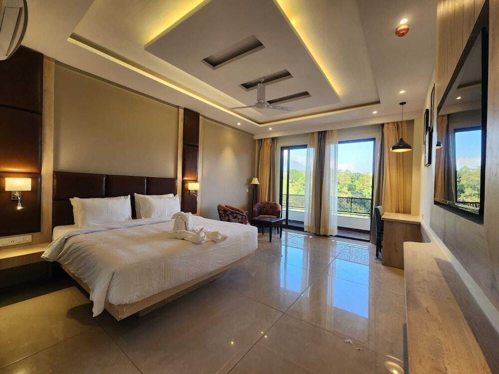 Дармсала: Portola Hotel By Parkside