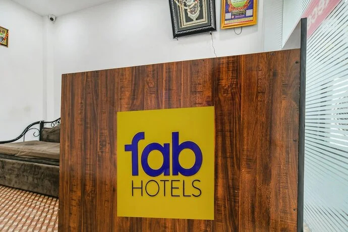Индаур: Fabexpress Abhinandan