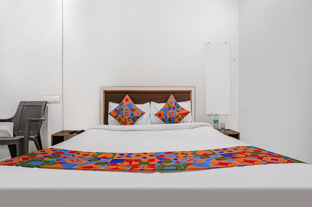 Нашик: Fabexpress Sai Lodging I