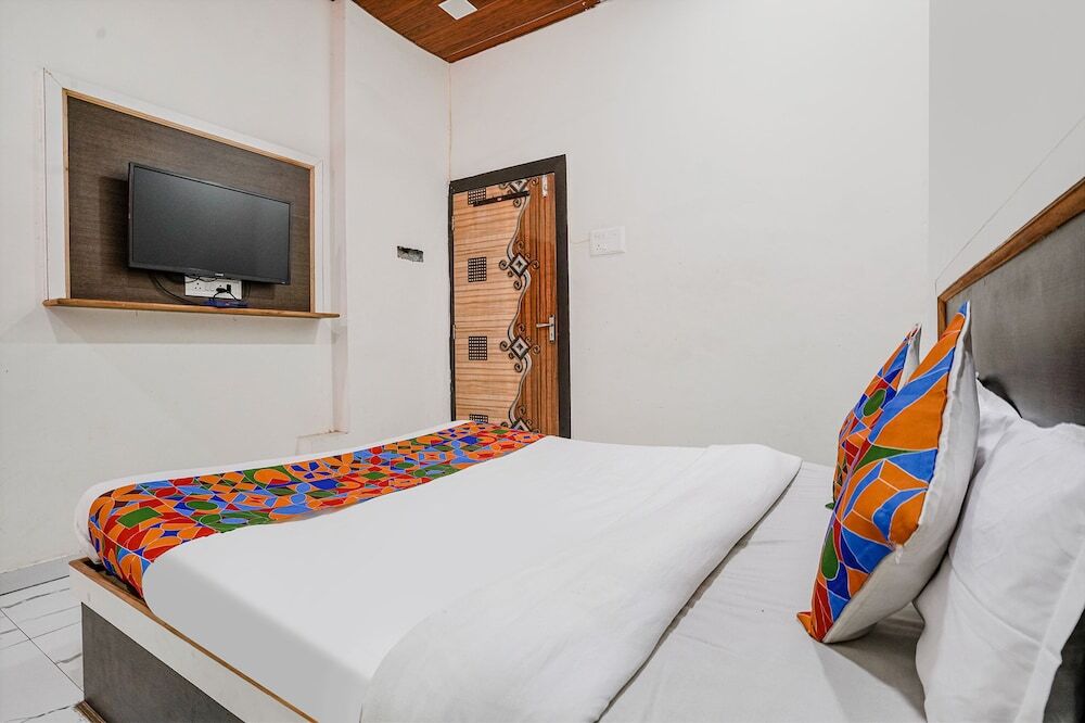 Нашик: Fabexpress Sai Lodging I