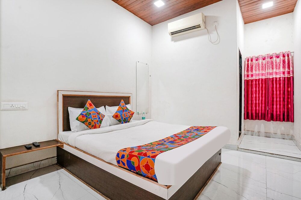 Нашик: Fabexpress Sai Lodging I