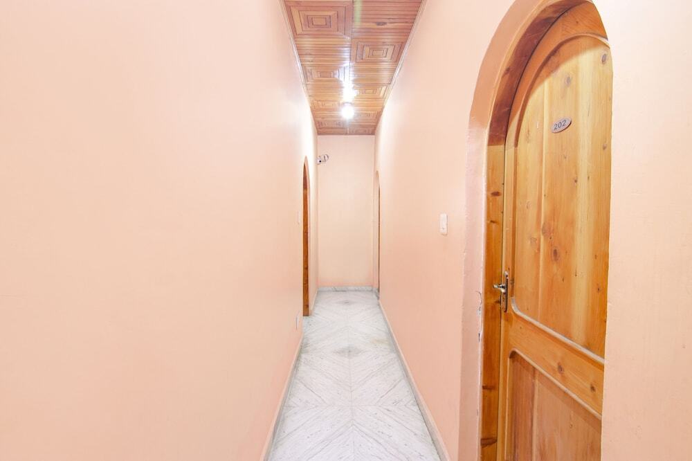 Бхунтар: Fabexpress Malti Guest House