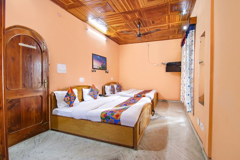 Бхунтар: Fabexpress Malti Guest House