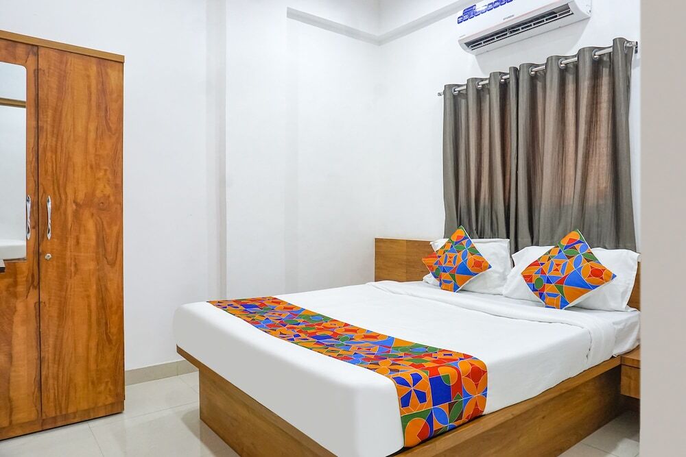 Пуна: Fabhotel White House Inn