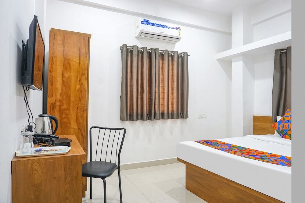 Пуна: Fabhotel White House Inn