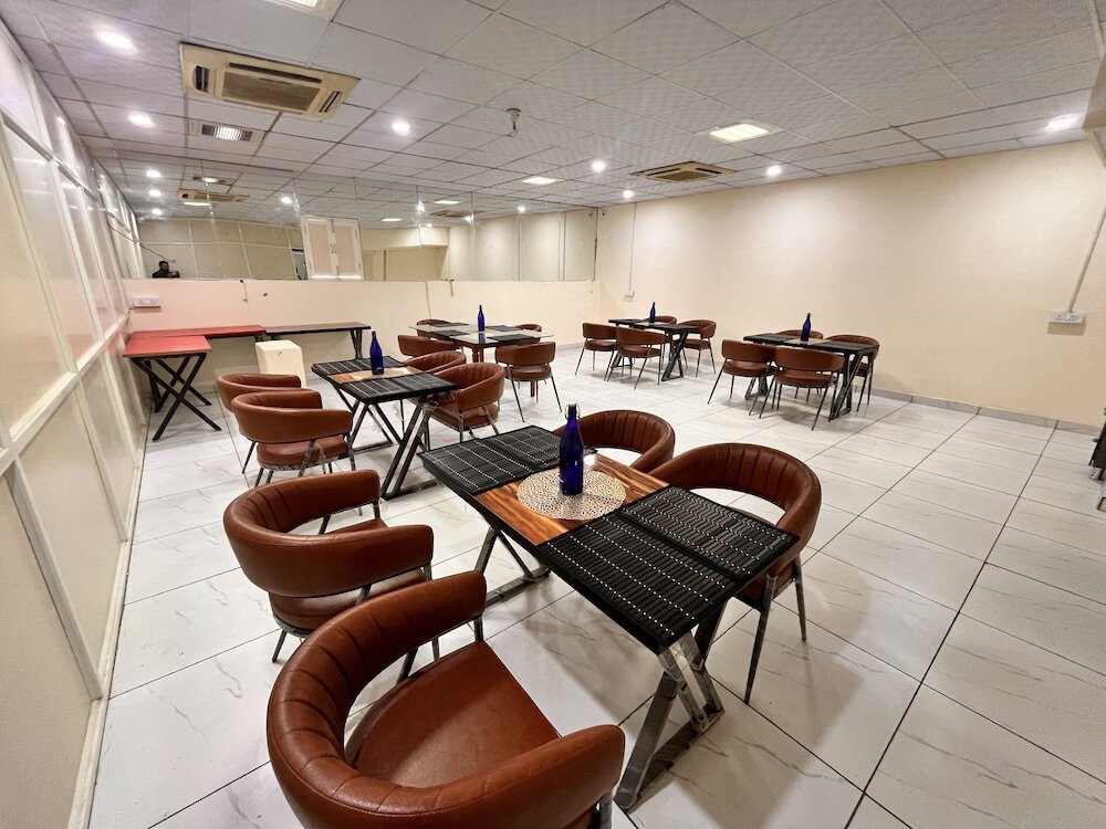 Гуруграм: Oyster Pearl Near Medanta Hospital Sec39