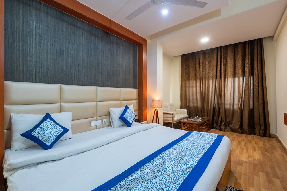 Гуруграм: Oyster Pearl Near Medanta Hospital Sec39