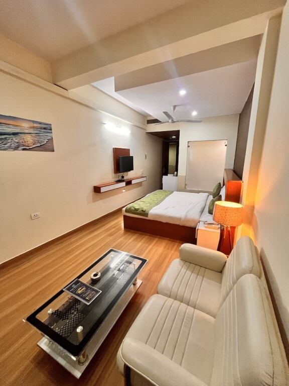 Гуруграм: Oyster Pearl Near Medanta Hospital Sec39
