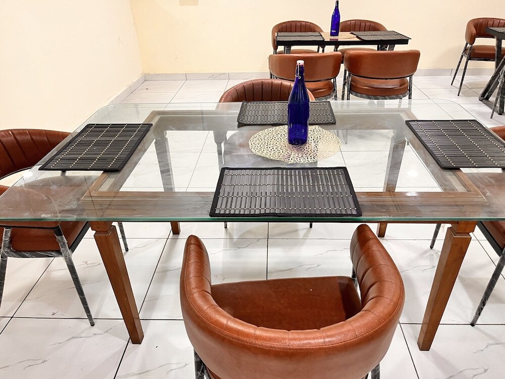 Гуруграм: Oyster Pearl Near Medanta Hospital Sec39