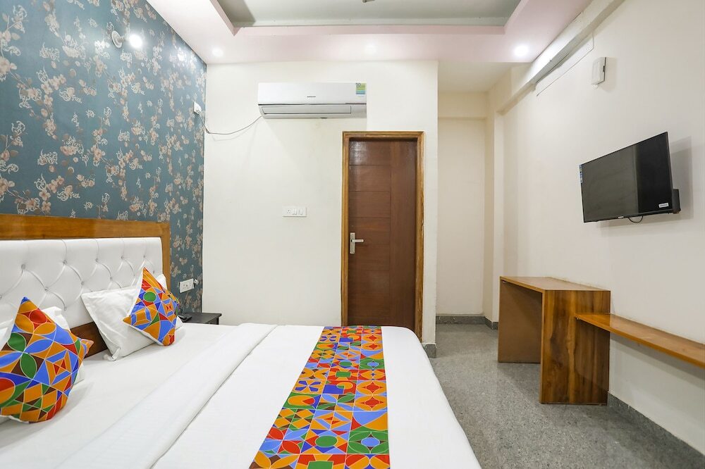 Нойда: Fabhotel A2S