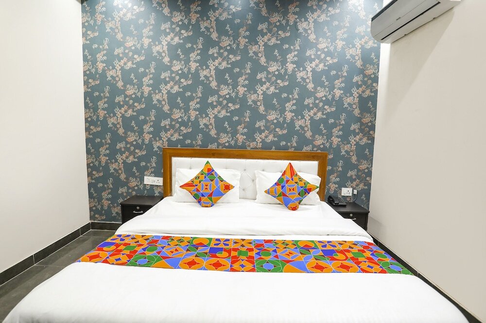 Нойда: Fabhotel A2S