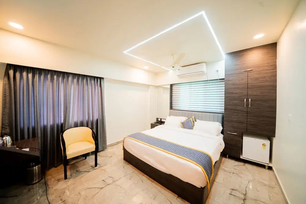 Висакхапатнам: Fabhotel Brk Iconic Residency