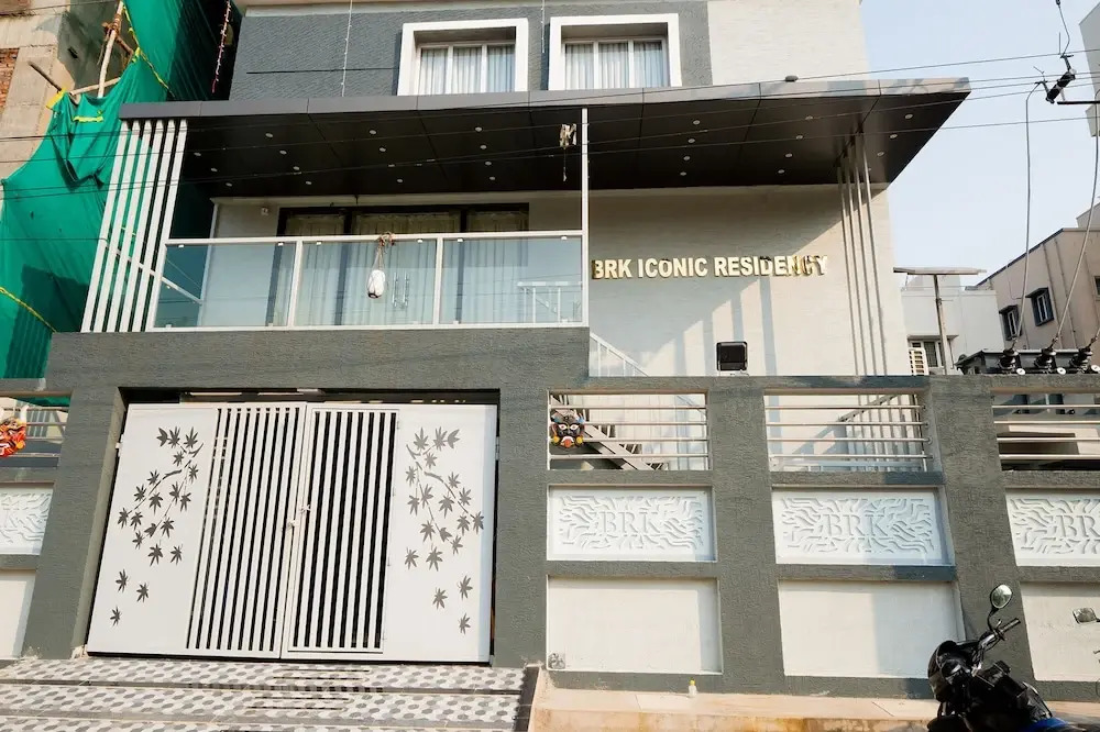 Висакхапатнам: Fabhotel Brk Iconic Residency