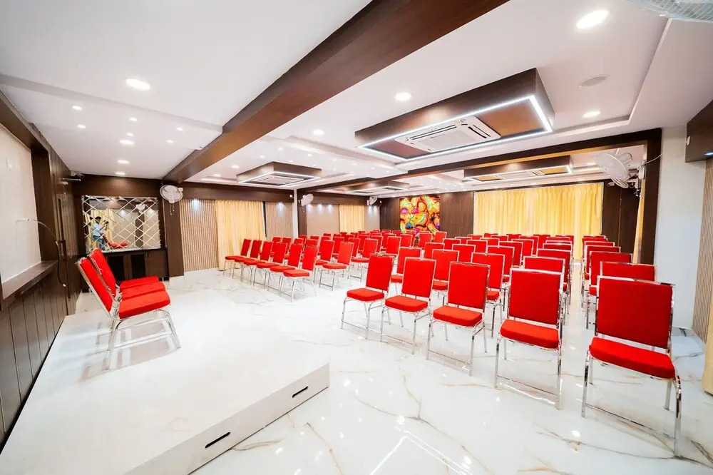 Висакхапатнам: Fabhotel Brk Iconic Residency