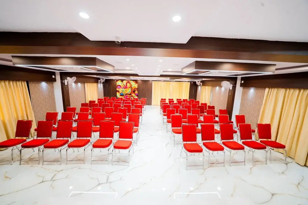 Висакхапатнам: Fabhotel Brk Iconic Residency