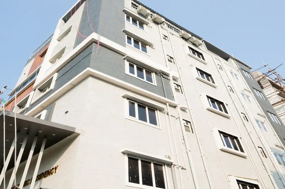 Висакхапатнам: Fabhotel Brk Iconic Residency