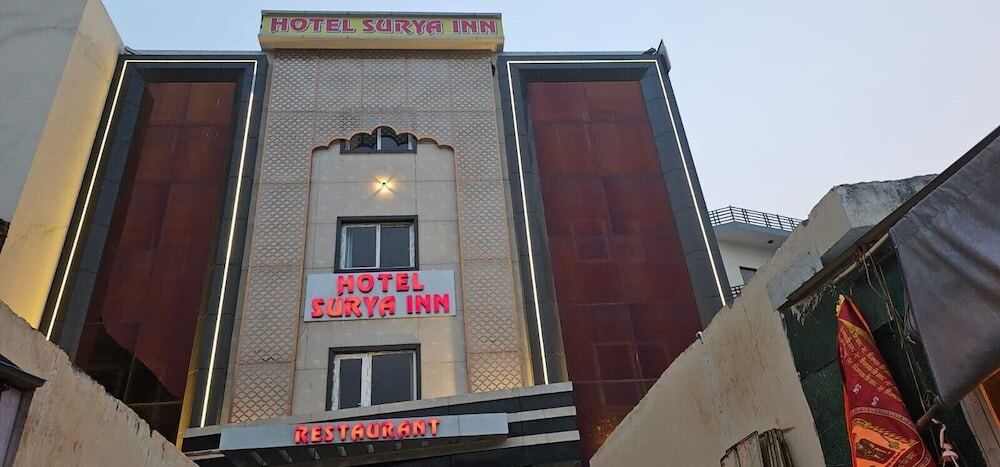 Патоли: Hotel Surya Inn