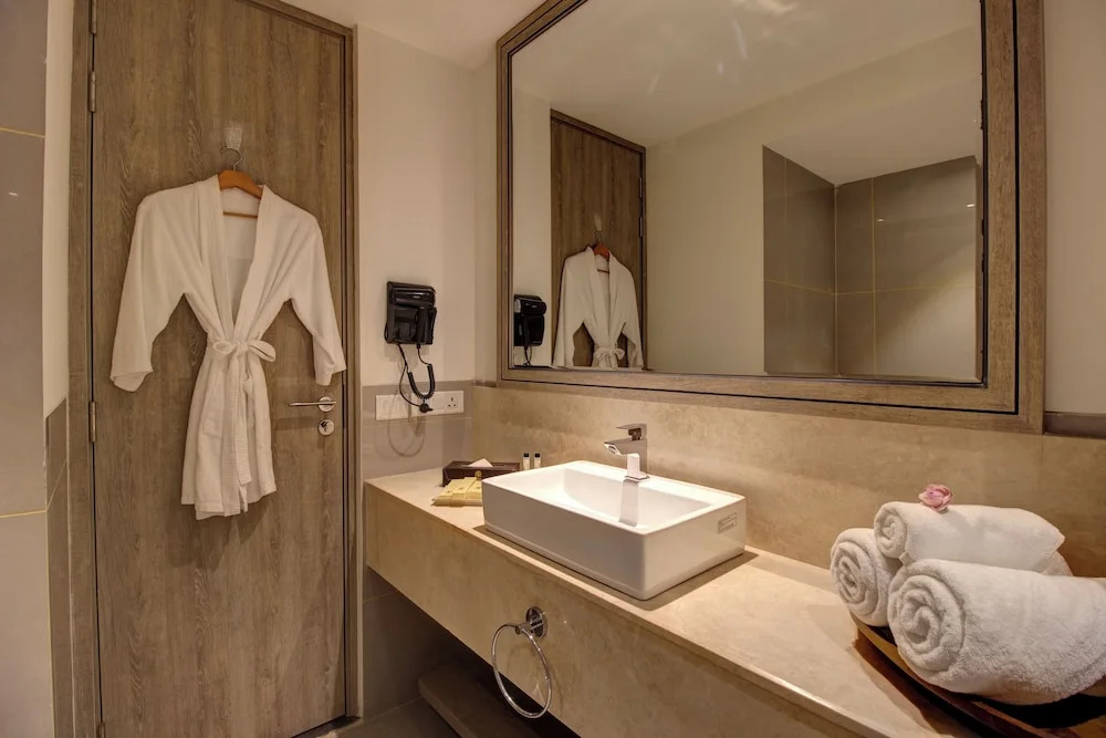 Гуруграм: Rhythm Gurugram - Hotel & Suites