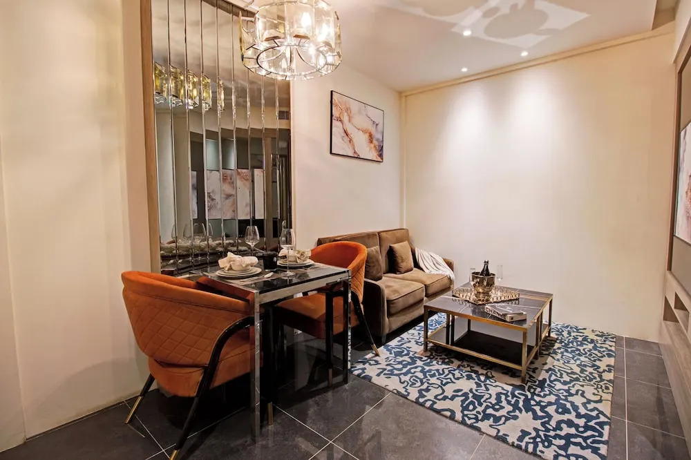 Гуруграм: Rhythm Gurugram - Hotel & Suites