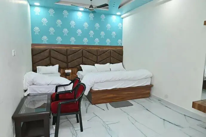 Сарнатх: Goroomgo JSB Palace Varanasi