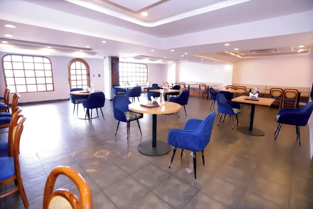 Нойда: Pk Boutique Hotel