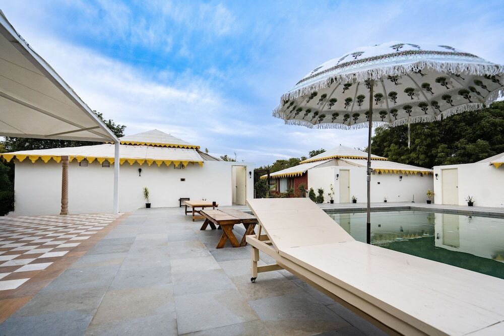Ачрол: Aranya by Stories