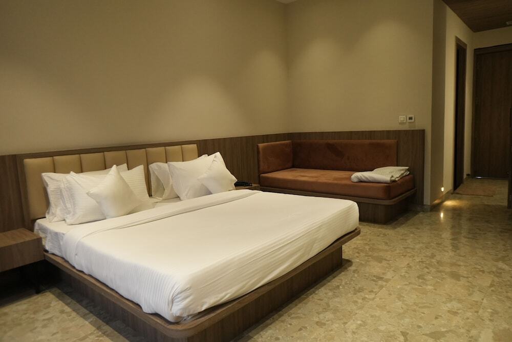 Удджайн: Mansa Club And Resort