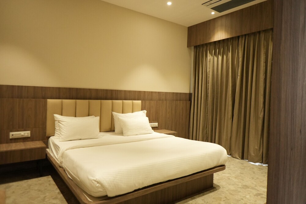 Удджайн: Mansa Club And Resort