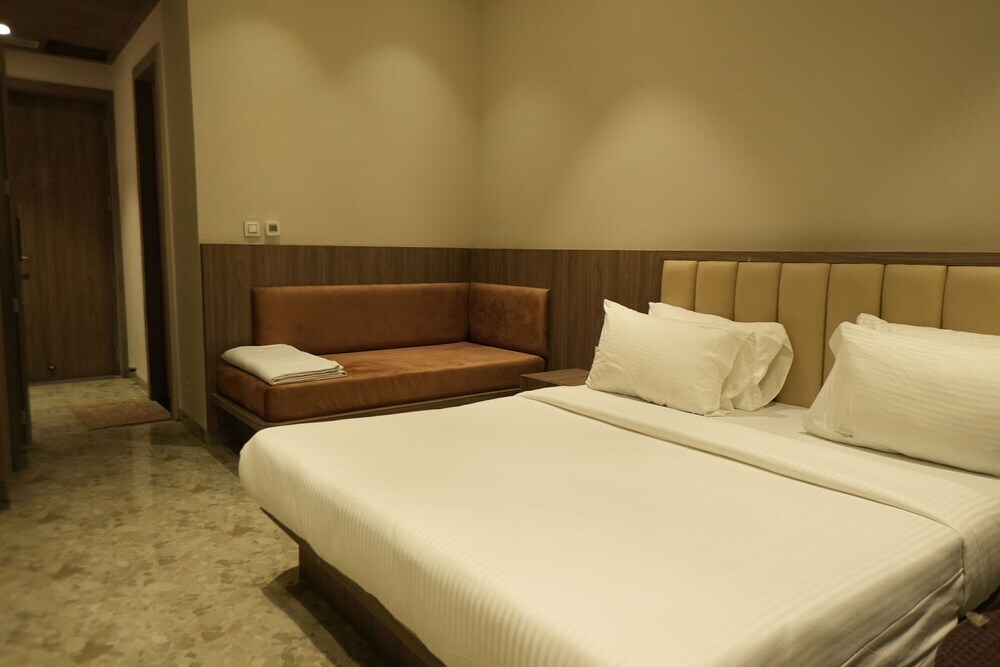 Удджайн: Mansa Club And Resort