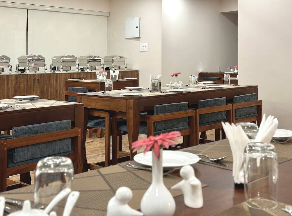 Гуруваюр: The Habitat Suites