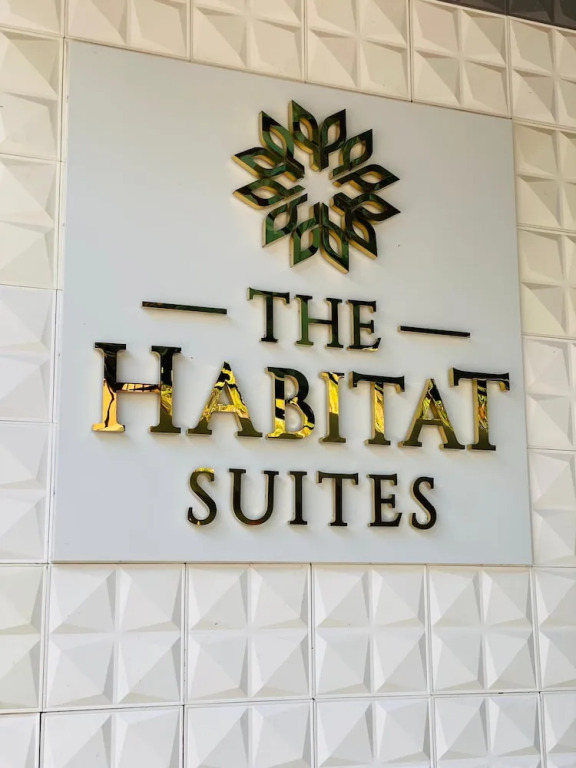 Гуруваюр: The Habitat Suites