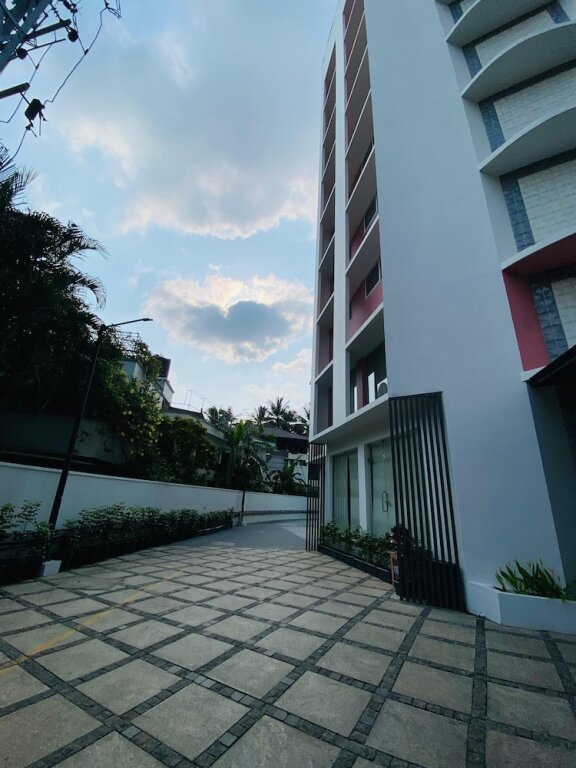 Гуруваюр: The Habitat Suites