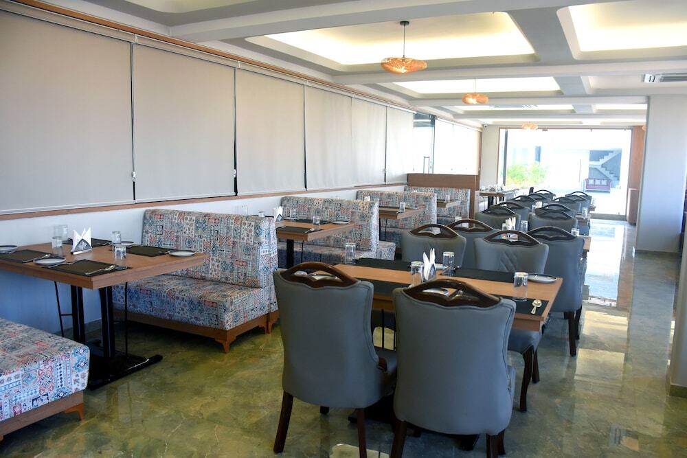 Моти Хавди: Regenta Inn Motikhavdi Jamnagar