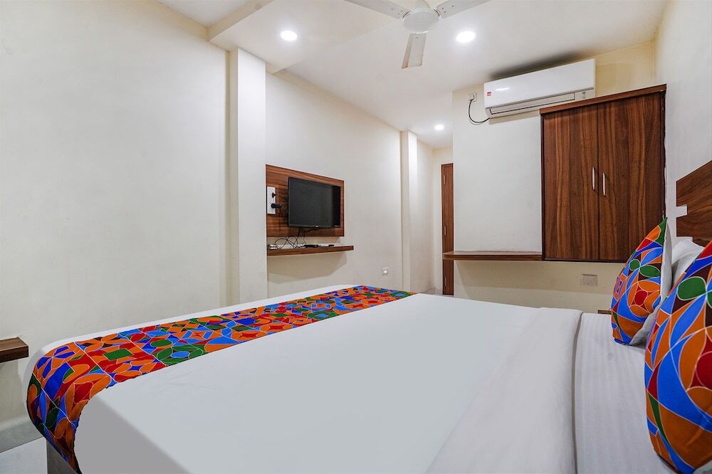 Виджаявада: Fabhotel V Grand