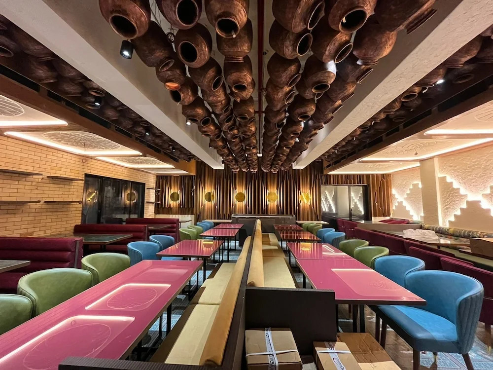 Мумбаи: Hotel Mumbai House Valnai Malad