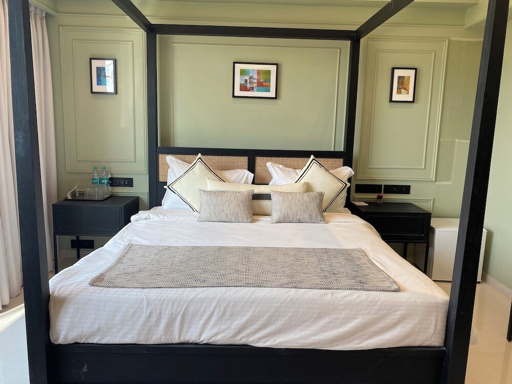 Мумбаи: Hotel Mumbai House Valnai Malad