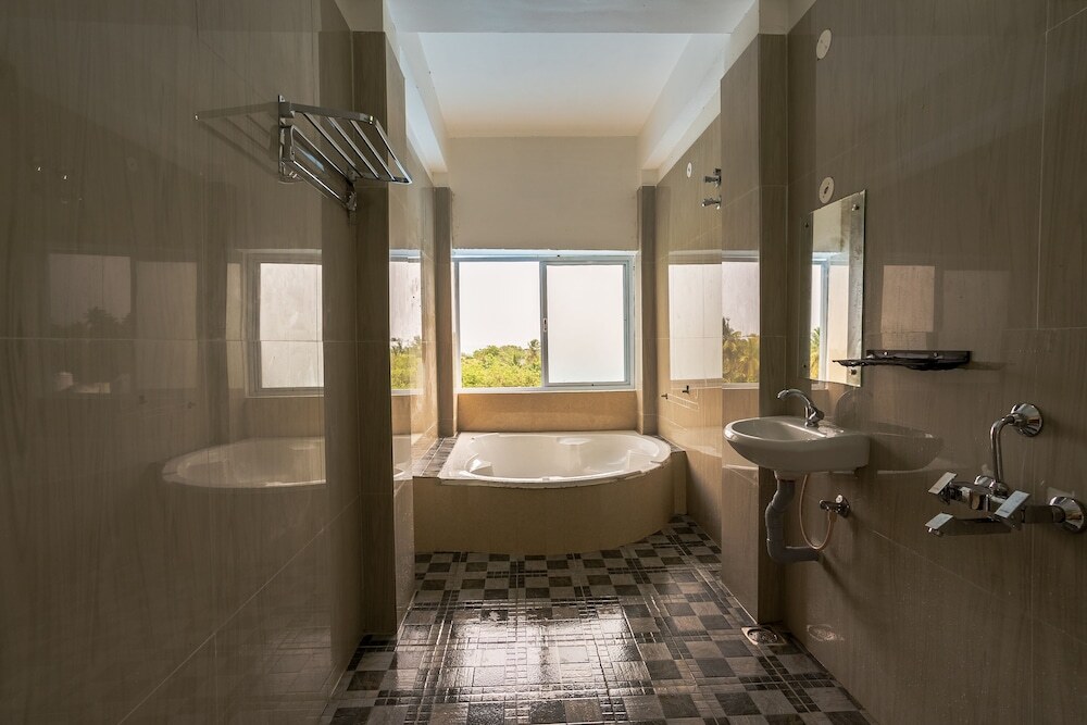 Калапет: Sunlux Grand Residency