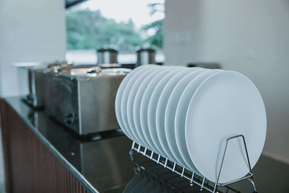 Казарагод: Fortview Suites
