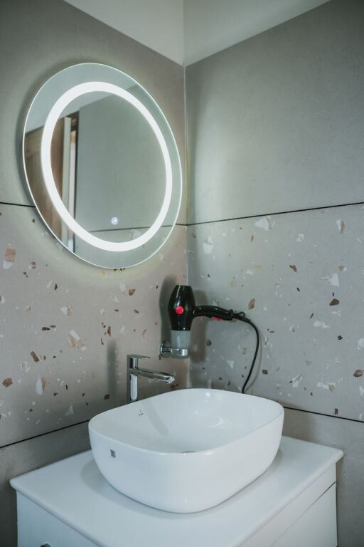 Казарагод: Fortview Suites