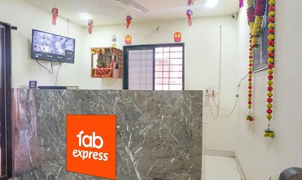 Пимпри-Чинчвад: Fabexpress Sai Executive