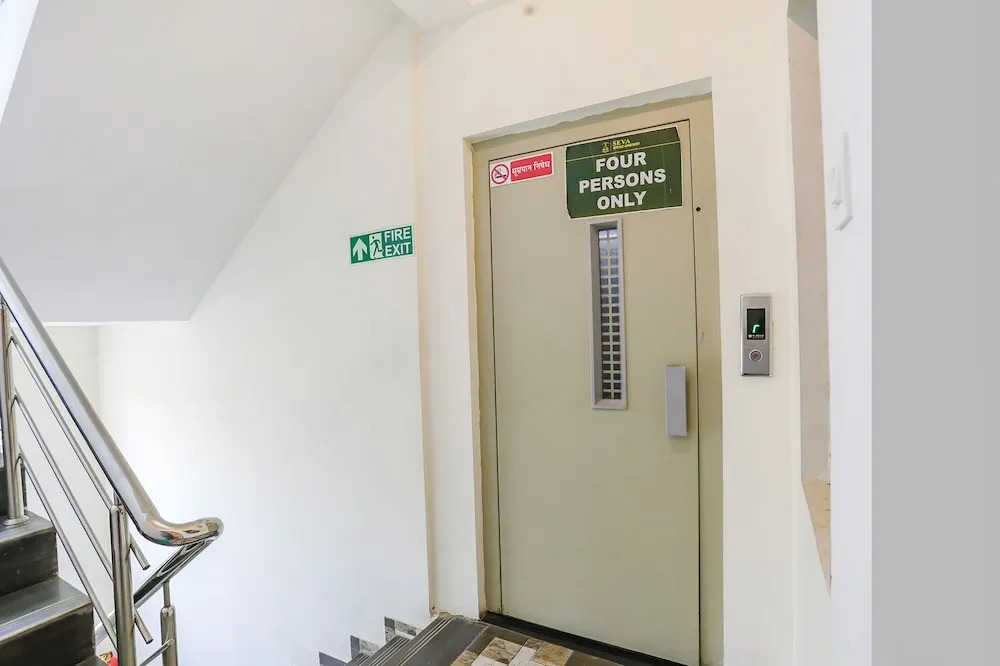 Нагпур: Fabhotel Seva Service Apartment