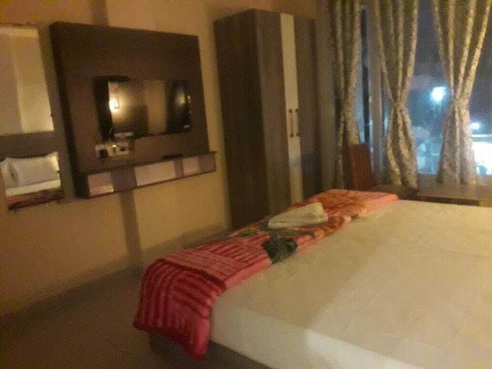 Варанаси: LS Grand Guest House