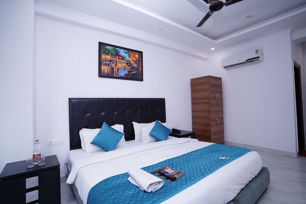 Нойда: Hotel Lyf Corporate Suites Noida Sec-56