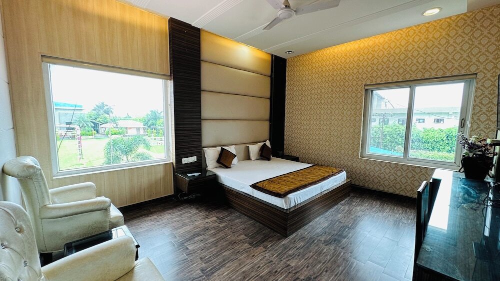 Наинитал: Hotel Riya Palace