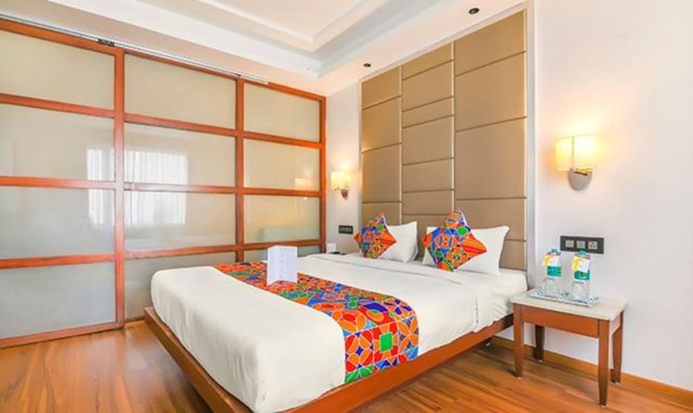 Бангалор: Fabhotel Aroma'S House