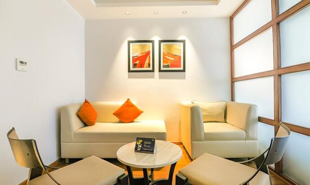 Бангалор: Fabhotel Aroma'S House