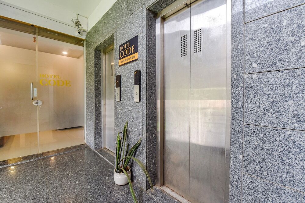 Сурат: Fabhotel Code